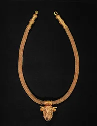 Collana con pendente a testa umana (oro)